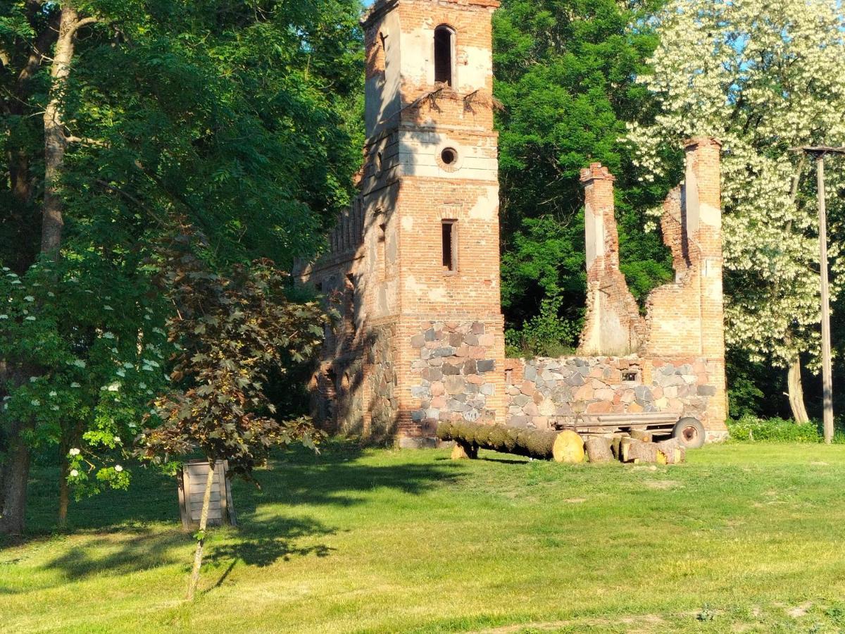Dwór Woskrzenice Hotel Biała Podlaska Exterior foto