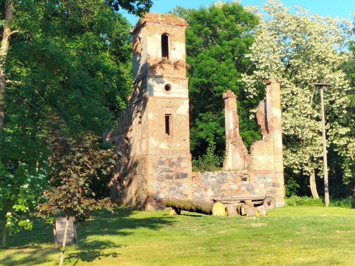 Dwór Woskrzenice Hotel Biała Podlaska Exterior foto